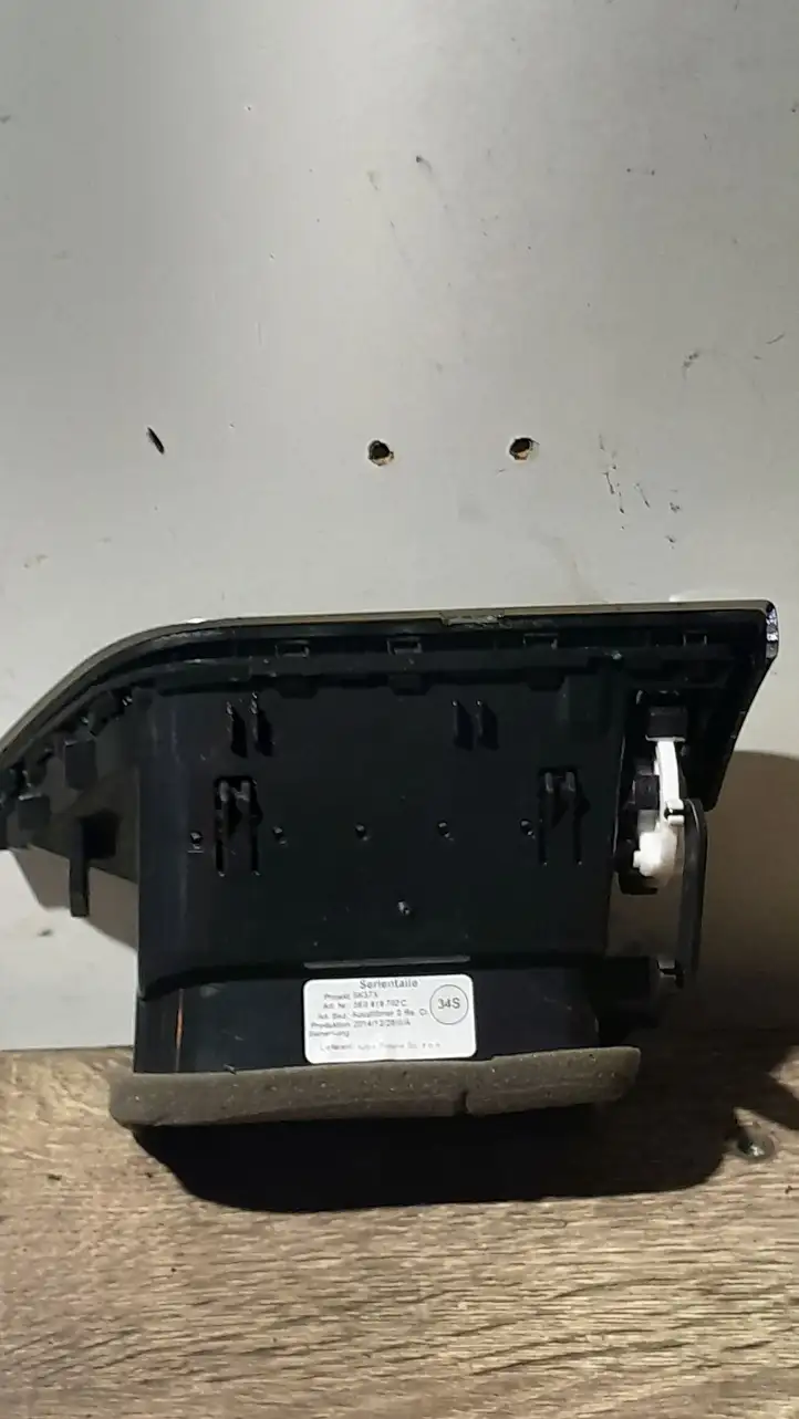Skoda Octavia Mk3 (5E) (2013 - 2019) 5E0819702 Боковой воздушный дефлектор — фото 2