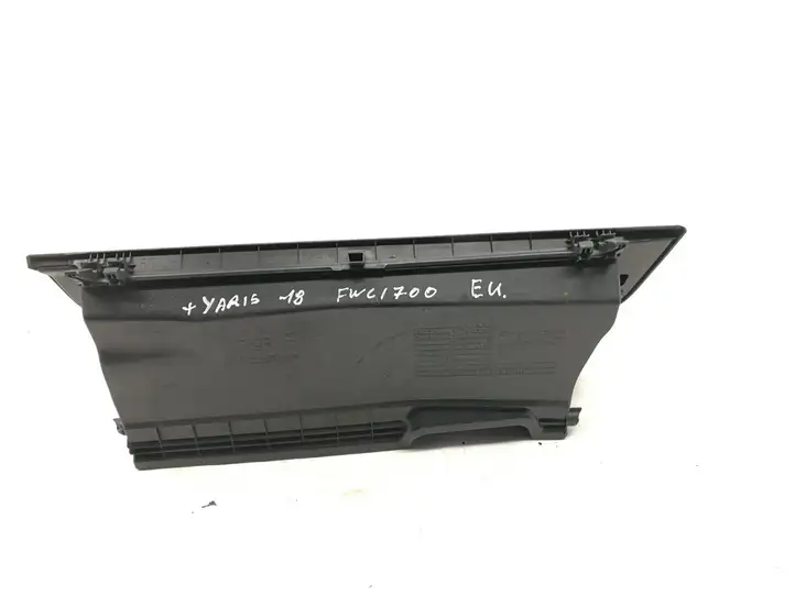 Toyota Yaris (2014 - 2019) 555500D151 Вещевой ящик — фото 2