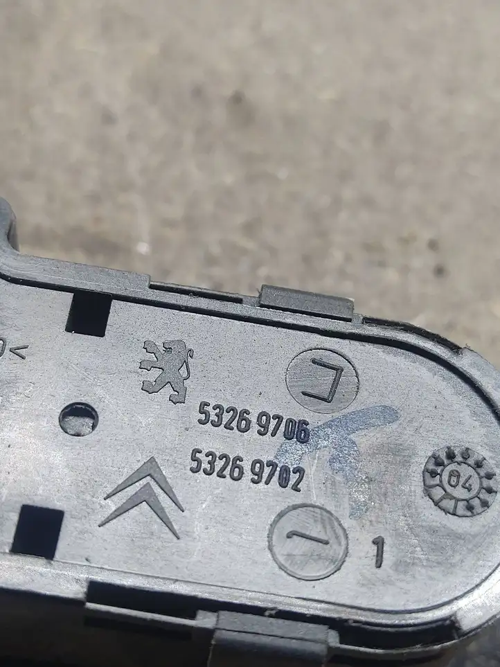 Peugeot 407 (2004 - 2011) 53269706 Кнопка стеклоподъемников — фото 2