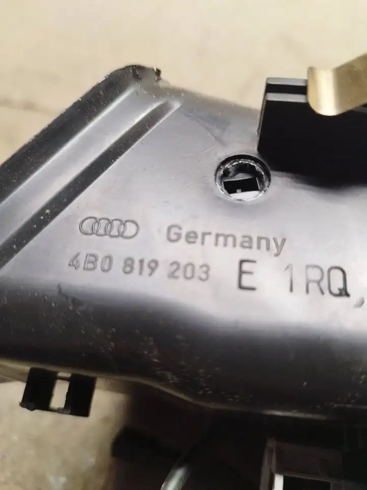 Audi A6 S6 C5 4B (1997 - 2001) 4B0819203 Задний воздушный дефлектор — фото 2