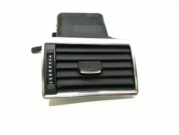 Audi A8 (2002 - 2005)  4E0820902 Боковая воздушный дефлектор