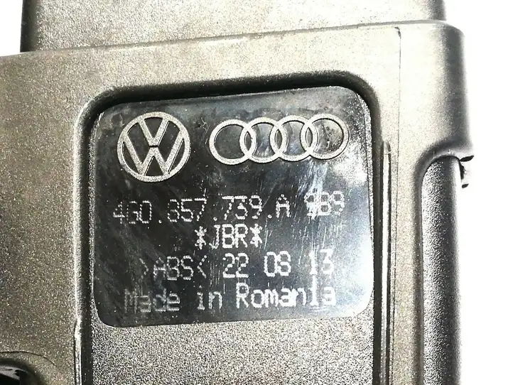 Audi A6 Allroad C7 (2012 - 2014) 4G0857739A Задний средний замок ремня — фото 2