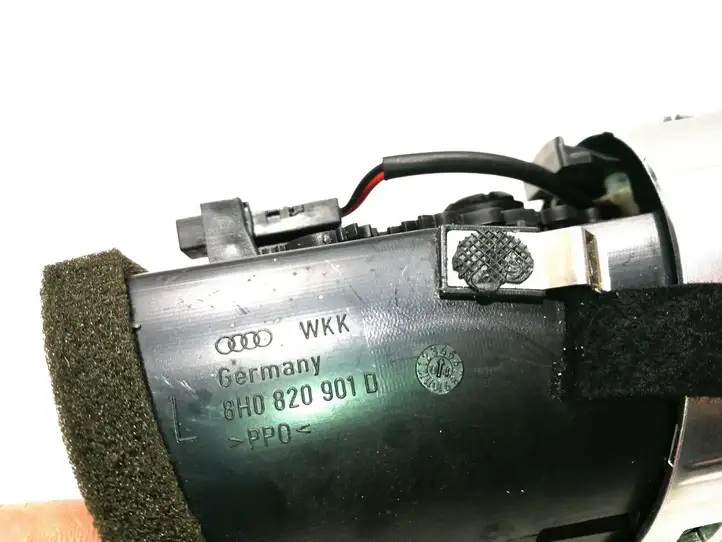 Audi A4 S4 B7 8E 8H (2004 - 2009) 8H0820901D Боковой воздушный дефлектор — фото 2