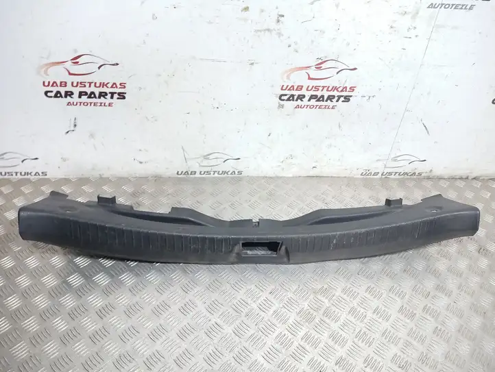 Nissan Qashqai (2006 - 2010) 84992JD000 Отделка порога багажника — фото 1