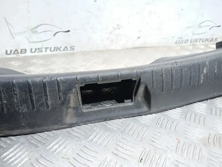 Nissan Qashqai (2006 - 2010) 84992JD000 Отделка порога багажника — фото 2
