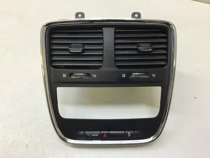 Dodge Grand Caravan (2007 - 2020) 1SQ531X9AE Центральный воздушный дефлектор — фото 7