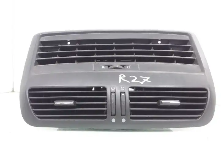 Fiat Croma (2005 - 2011) 735366430 Центральный воздушный дефлектор — фото 1