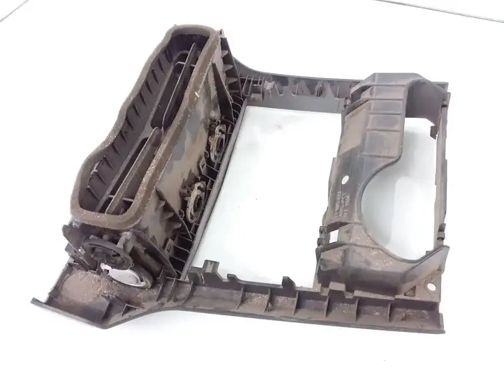 Opel Astra H (2004 - 2009) 13141092 Центральный воздушный дефлектор — фото 2