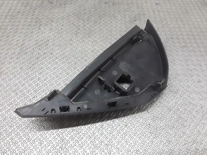 Renault Megane II (2002 - 2005)   Отделочный щит панели (боковой)