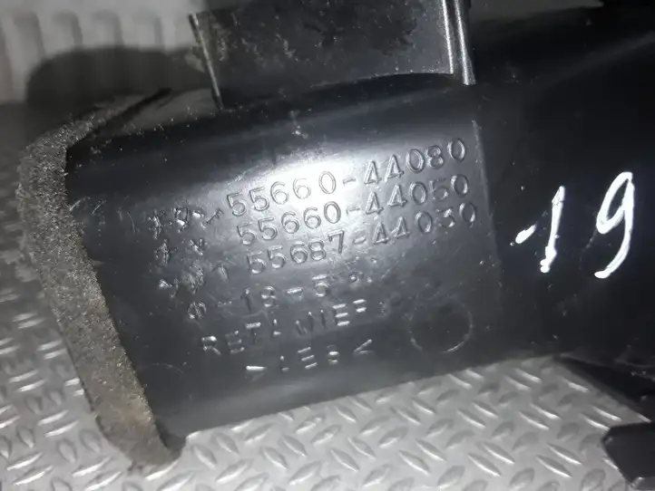 Toyota Avensis Verso (1995 - 2001) 5566044080 Боковой воздушный дефлектор — фото 3