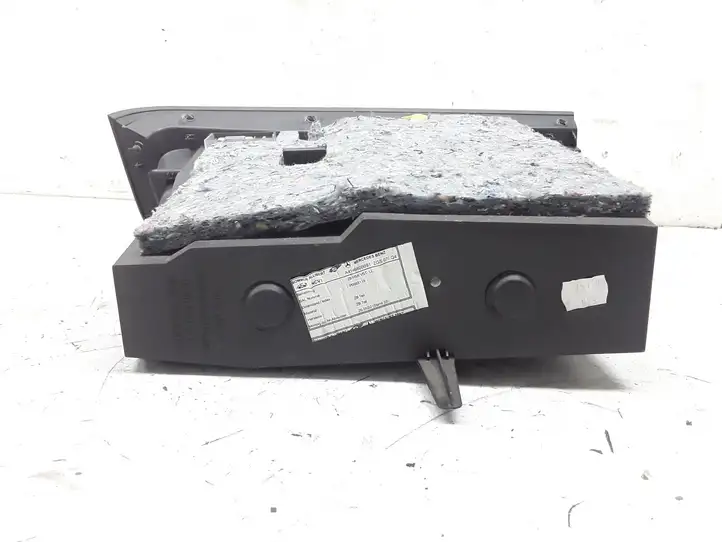 Mercedes-Benz Vaneo W414 (2001 - 2005) 4146800091 Вещевой ящик — фото 2