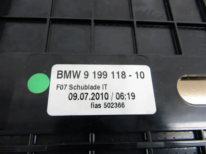 BMW 5 GT F07 (2010 - 2017) Вещевой ящик — фото 6