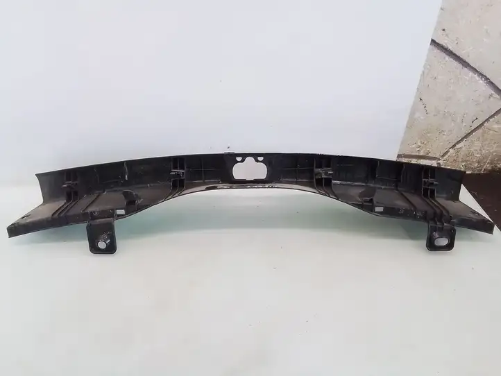 Mazda 5 (2005 - 2010)   Отделка порога багажника