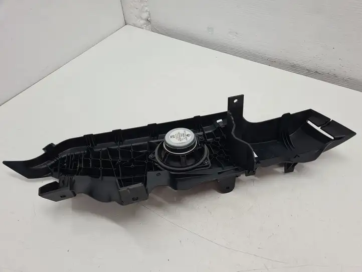 BMW 1 E81 E87 (2004 - 2011) 51467119503 Прочая отделка багажника — фото 3