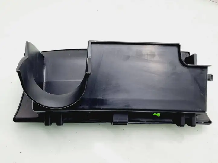 Toyota Aygo AB40 (2014 - 2018) 555500H010 Вещевой ящик — фото 2
