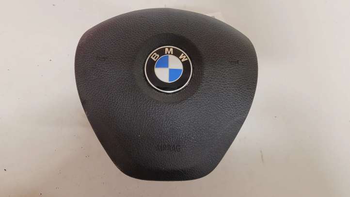 62557050G BMW 3 F30 F35 F31 Vairo oro pagalvė