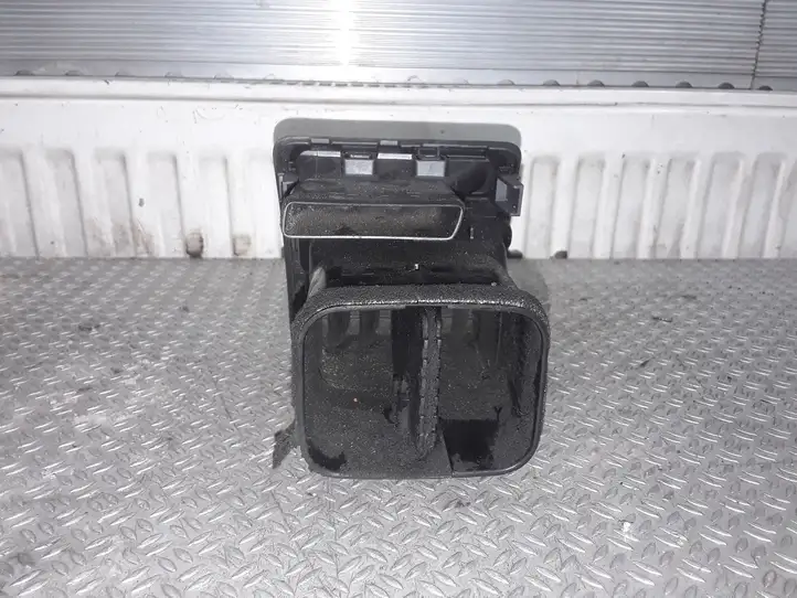 Toyota Corolla Verso E121 (2001 - 2004) 5565013020 Боковой воздушный дефлектор — фото 2