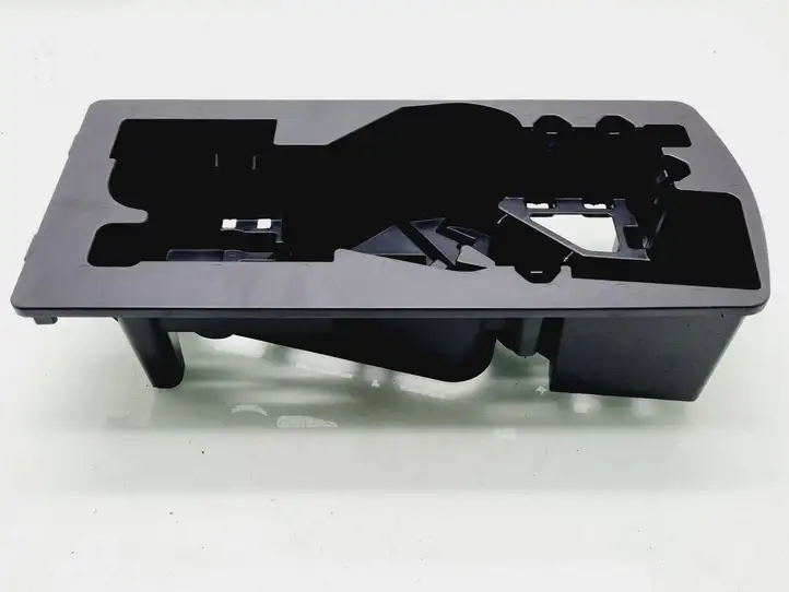 Toyota Aygo AB40 (2014 - 2018) 649930H020 Ящик для инструментов — фото 1