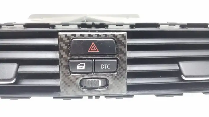 BMW 3 E90 E91 (2005 - 2012) 64229130 Центральный воздушный дефлектор — фото 8