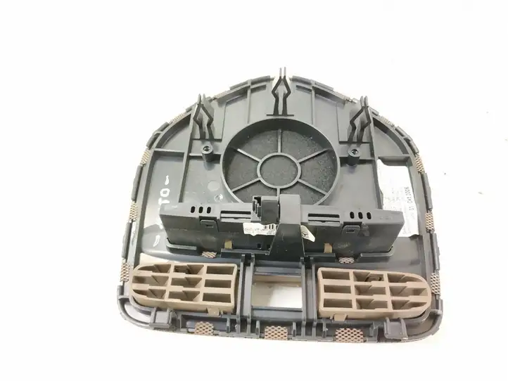 Mercedes-Benz GL X164 (2006 - 2012)   Центральный дефлектор