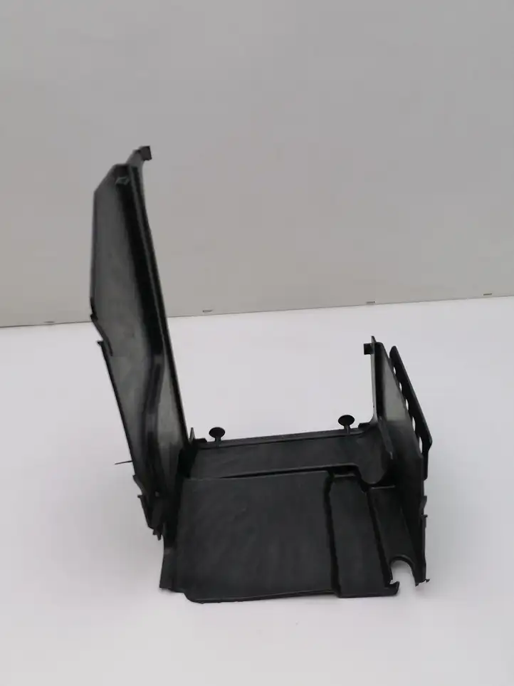 Mercedes-Benz CLA C117,X117,W117 (2013 - 2019) A2465410205 Перегородка аккумулятора — фото 5