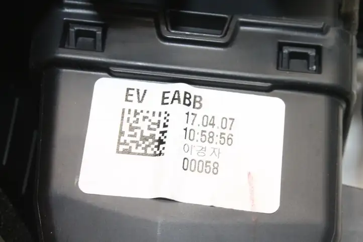 Kia Soul (2016 - 2019) 97480B2000 Воздушная решетка панели — фото 9