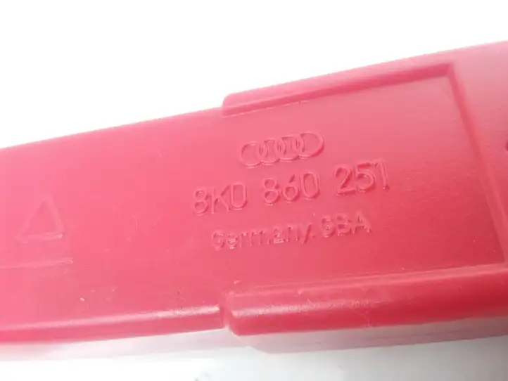 Audi A6 (2011 - 2014)  8K0860251 Аварийный знак