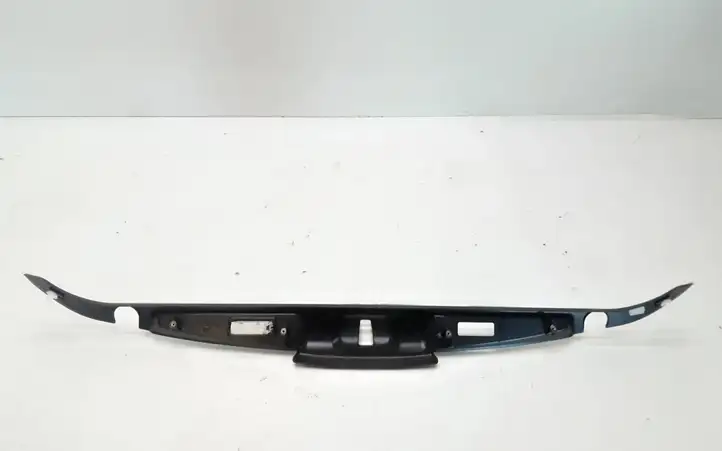 BMW 5 GT F07 (2010 - 2017)  7201654 Отделка замка