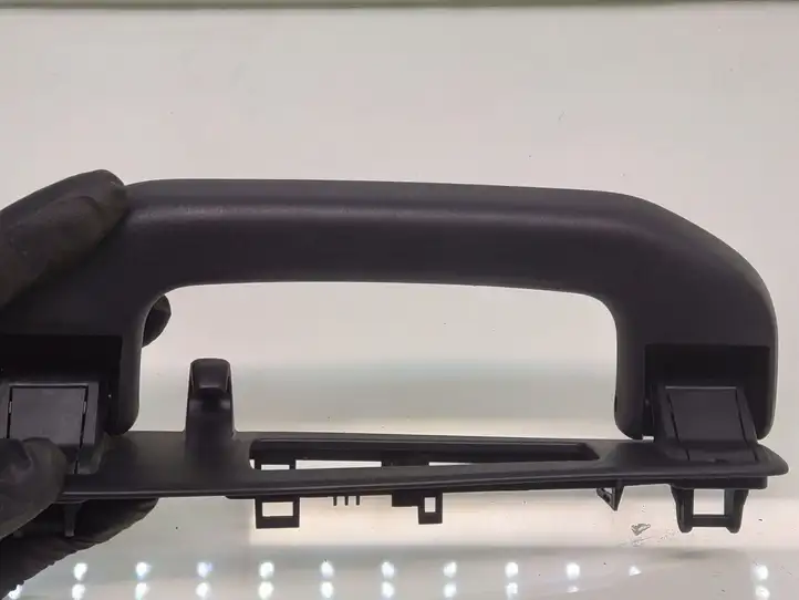 Mercedes-Benz EQC (2018 - ) A0998150000 Потолочная ручка задняя — фото 8