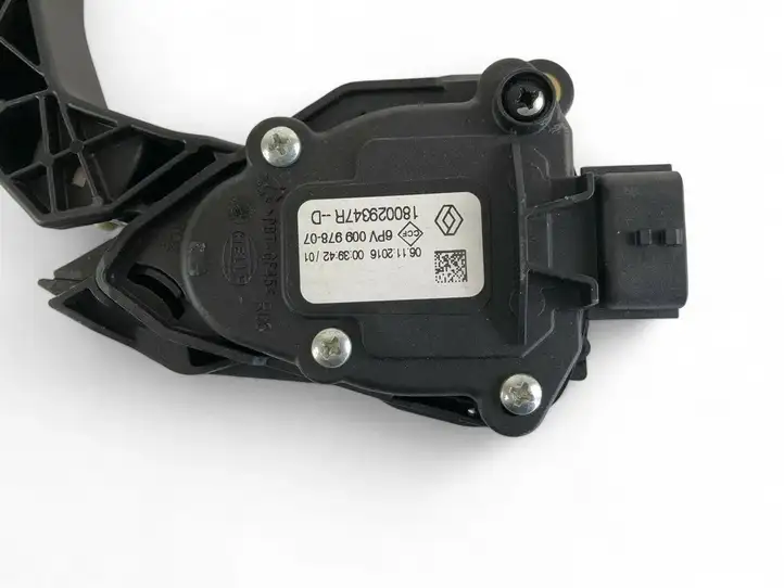 Renault Captur (2013 - 2020) 180029347RD Кронштейн педали акселератора — фото 2