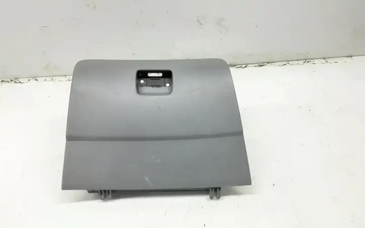 Toyota Avensis Verso (2001 - 2004) 5555044030 Вещевой ящик — фото 1