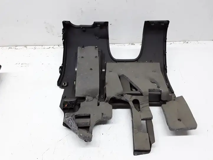 Seat Exeo (3R) (2008 - 2013) 8E2863076D Нижняя отделка панели приборов — фото 2