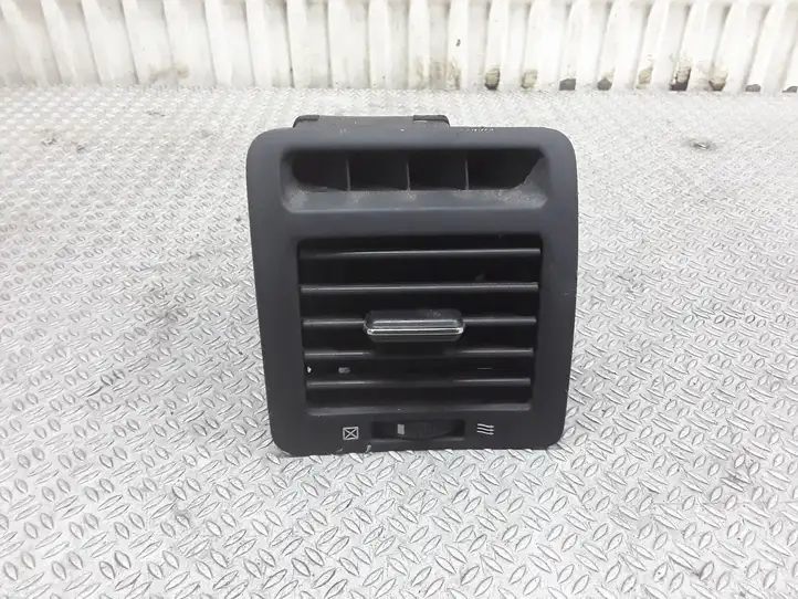 Toyota Corolla Verso E121 (2001 - 2004) 5565013020 Боковой воздушный дефлектор — фото 1