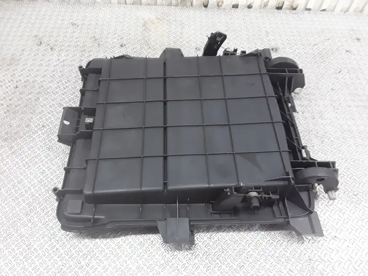 Toyota Corolla Verso E121 (2001 - 2004) 5544013010 Вещевой ящик — фото 2