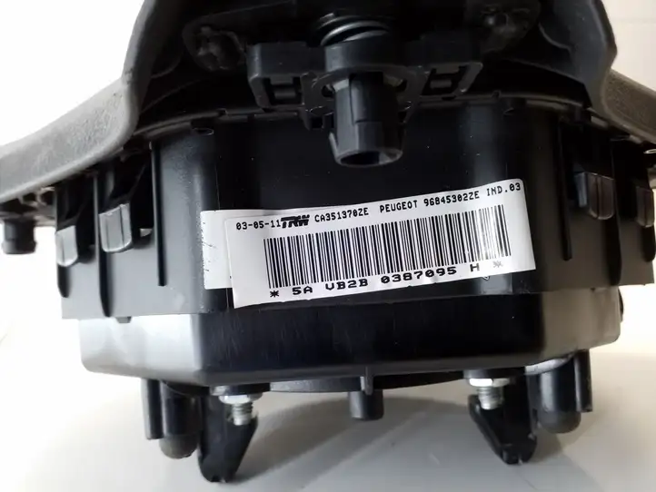 Peugeot 5008 (2009 - 2013) 96845302ZE Подушка безопасности руля — фото 2
