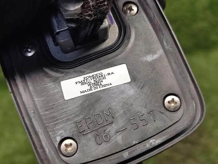 Ford Focus (2011 - 2015) FM5T19G461BA GPS антенна — фото 2