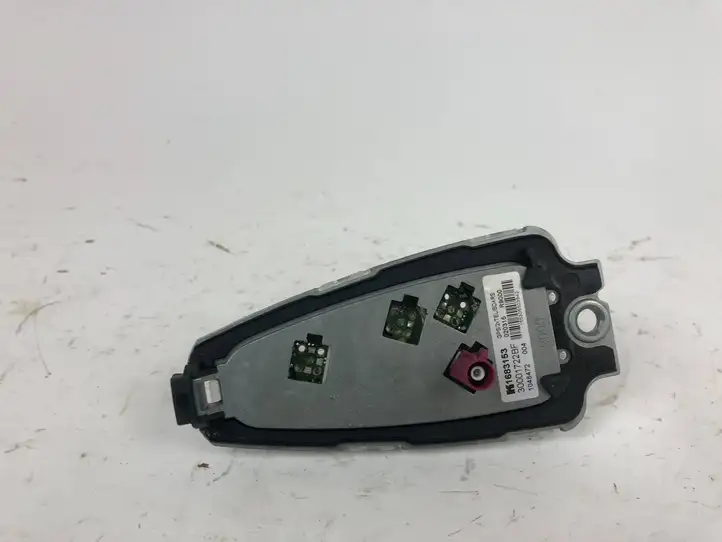 BMW (2013 - 2017) 9209431 GPS антенна — фото 3