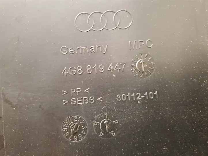 Audi A6 C7 (2011 - 2014) 4G8819447 Накладка стоек лобового стекла — фото 5