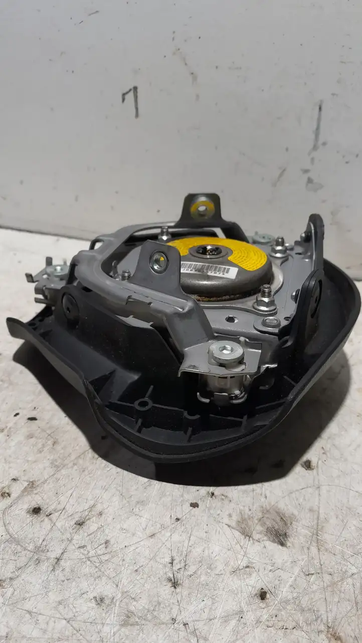 Subaru Outback (2009 - 2014) GJ083015707 Подушка безопасности руля — фото 3