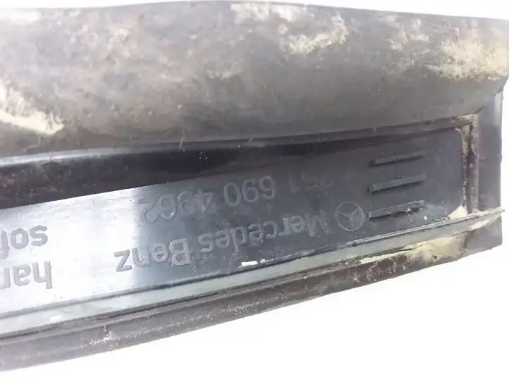 Mercedes-Benz R W251 (2005 - 2013) A2516904962 Накладка стоек лобового стекла — фото 2