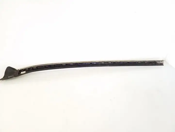 Mercedes-Benz E W212 (2009 - 2016) A2126900982 Накладка стоек лобового стекла — фото 2