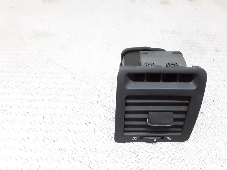 Toyota Corolla Verso E121 (2001 - 2004) 5566013020 Боковой воздушный дефлектор — фото 1