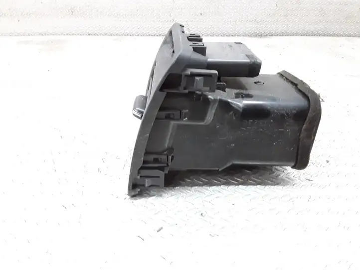 Toyota Corolla Verso E121 (2001 - 2004) 5566013020 Боковой воздушный дефлектор — фото 2