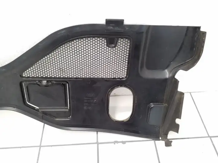 Audi A6 C7 (2011 - 2014) 4G8819447 Накладка стоек лобового стекла — фото 9