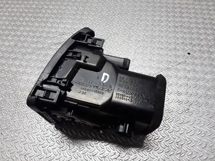 Toyota Corolla Verso E121 (2001 - 2004) 5565013020 Боковой воздушный дефлектор — фото 2