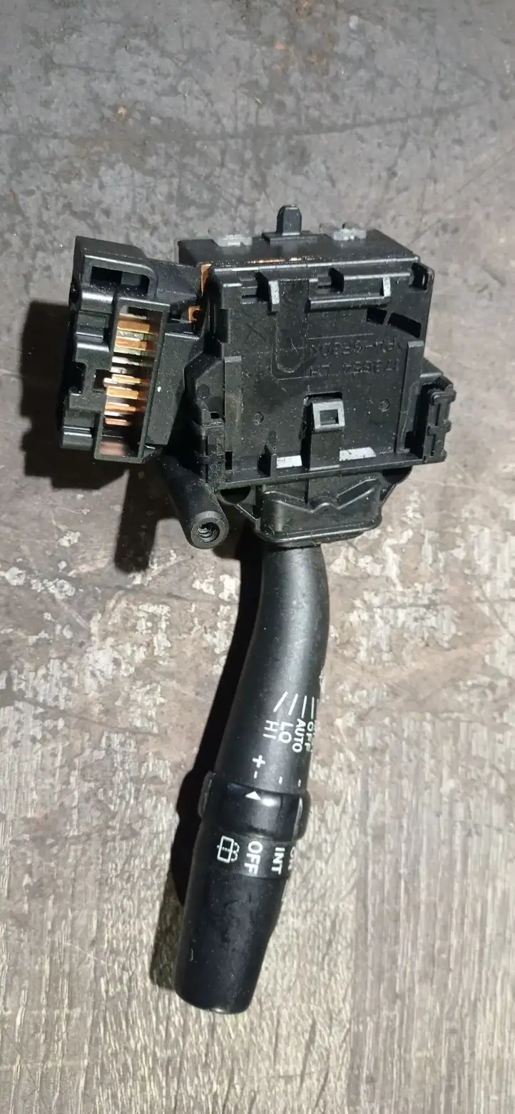Toyota Avensis T250 (2003 - 2006) 173654 Переключатель стеклоочистителей — фото 1