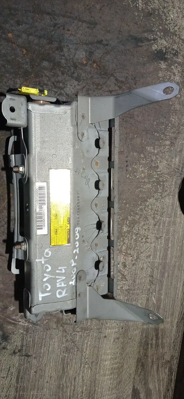 Toyota RAV 4 (XA30) (2006 - 2016) Подушка безопасности пассажира — фото 3