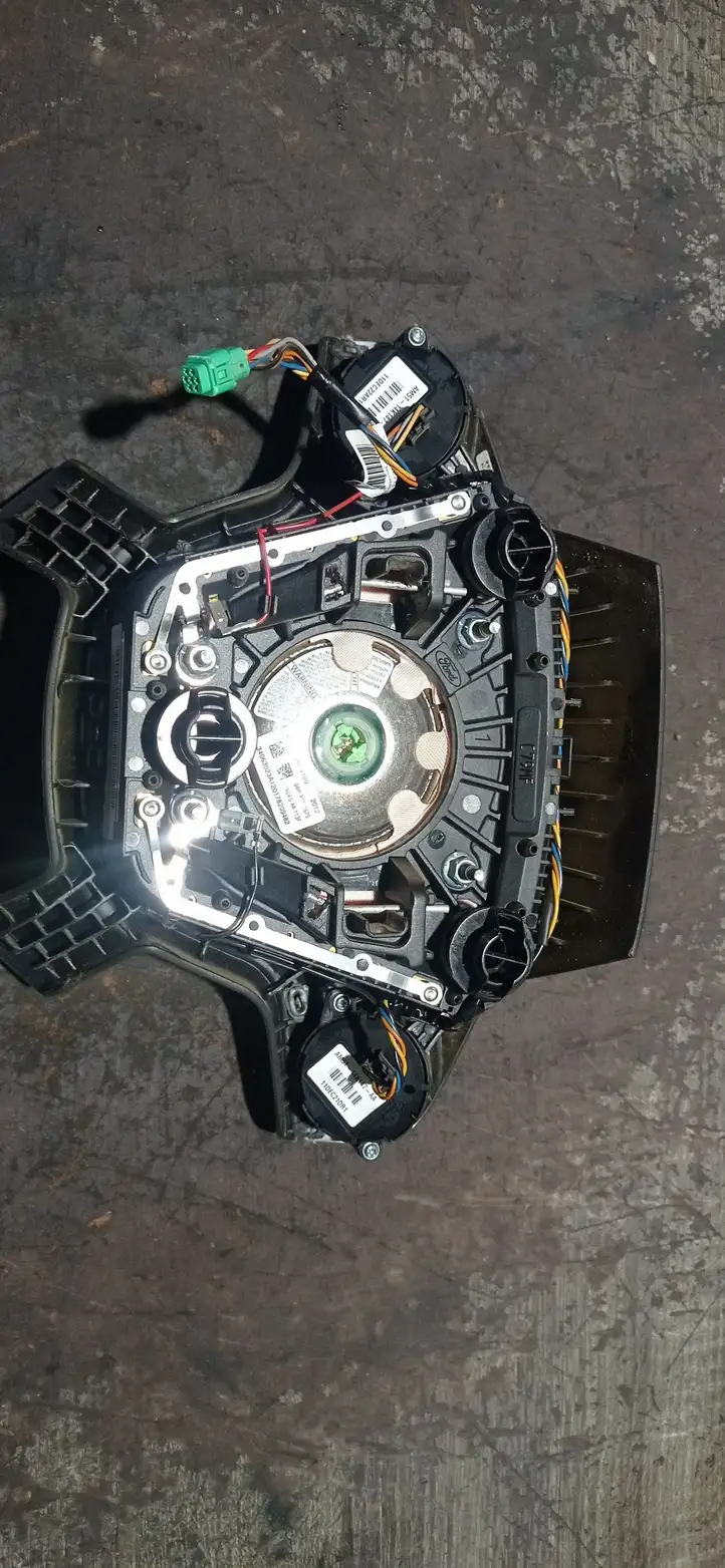 Ford Focus (2011 - 2015) AM51R042B85 Подушка безопасности руля — фото 2