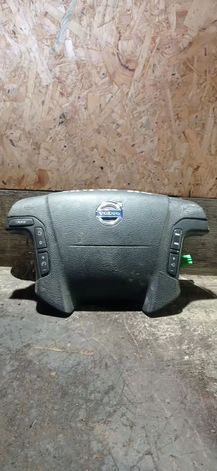 Volvo V70 (2004 - 2007) 30658933 Подушка безопасности руля — фото 1