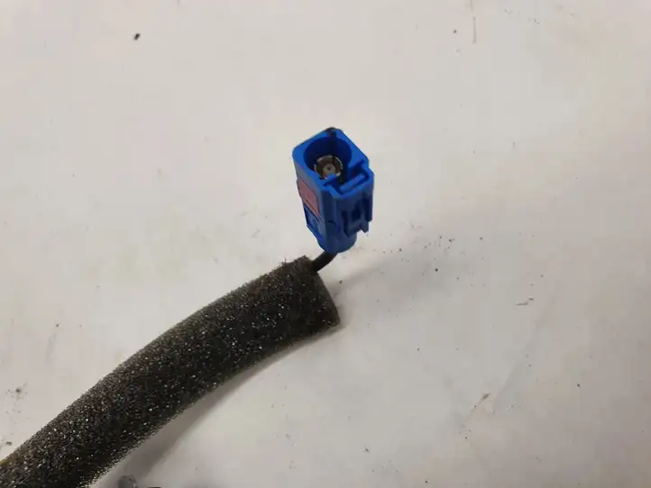 Nissan Qashqai (2010 - 2013)  25975BH11B Антенна (антенна GPS)